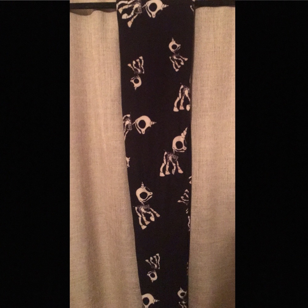 Lularoe OS Skelecorn Halloween leggings